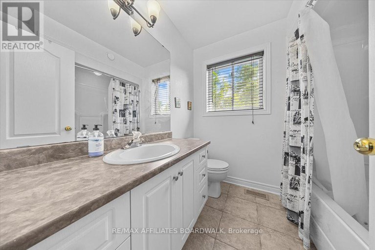 28591922/130-edward-street/almonte/mississippi-mills/ontario/K0A1A0_27