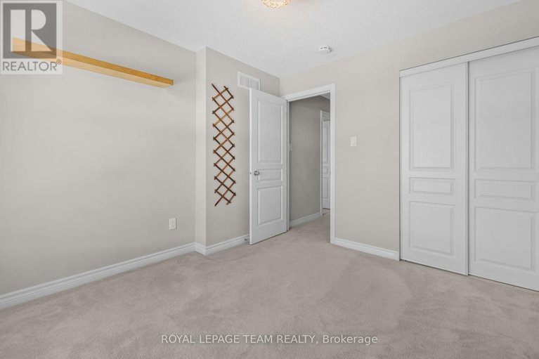 29563472/92-stockholm-private/riverside-southgloucester-glen/ottawa/ontario/K4M0G9_29