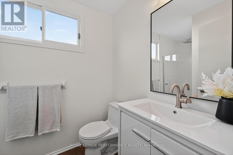 29046613/19-ancroft-court/tanglewood/ottawa/ontario/K2G4A5_21