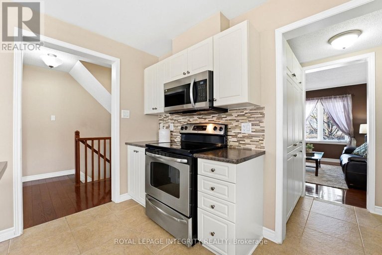 29600892/2720-grand-canal-street/half-moon-bay/ottawa/ontario/K2J0T1_19