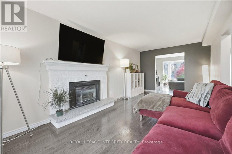 28978669/1406-bouton-dor-way/bilberry-creekqueenswood-heights/ottawa/ontario/K1E3L3_9