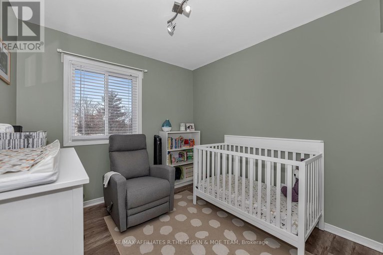 29430010/59-birchbank-crescent/bridlewood/ottawa/ontario/K2M2J9_19