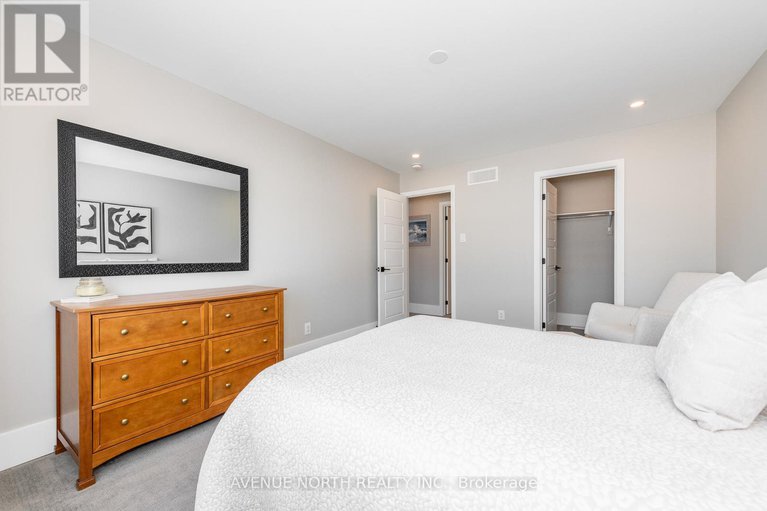 29437625/805-henslows-circle/avalon-west/ottawa/ontario/K4A5H6_40