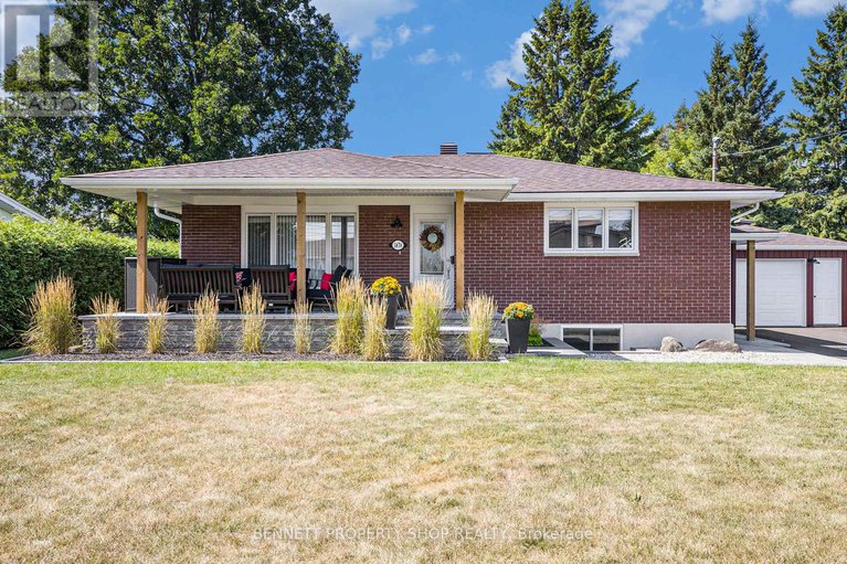 28737781/1476-maxime-street/pineview/ottawa/ontario/K1B3L1_2