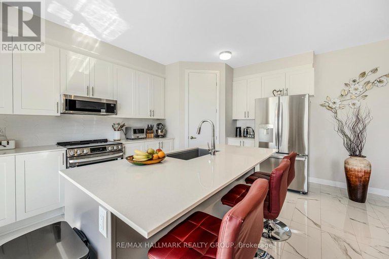 28506453/643-terrier-circle-w/goulbourn-twp-from-franktown-rdsouth-to-rideau/ottawa/ontario/K0A2Z0_18