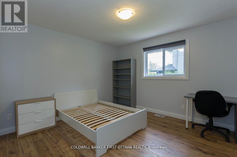 28574772/34-westwood-drive/meadowlandscrestview/ottawa/ontario/K2G2X1_33