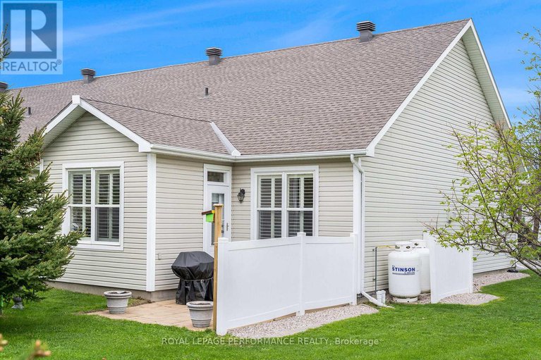 28479506/650-country-trail-private/carlsbad-springs/ottawa/ontario/K0A1K0_36