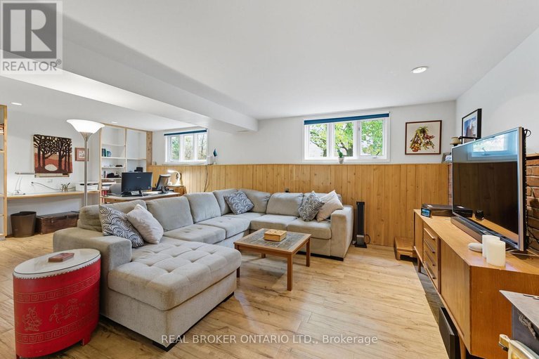 28936751/18-smith-road/north-grenville-twp-kemptville-south/north-grenville/ontario/K0G1T0_28