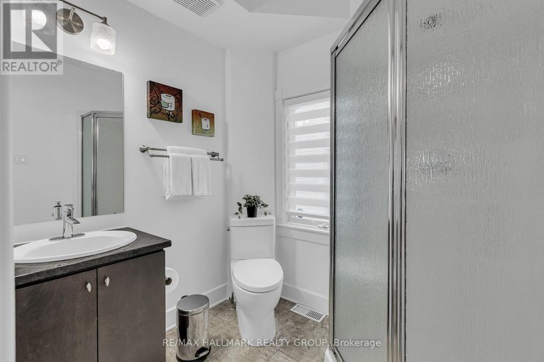 28335496/b301-124-guigues-avenue/lower-townbyward-market/ottawa/ontario/K1N5H7_26