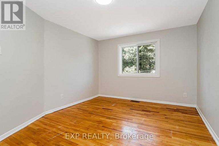 28622676/1303-coldrey-avenue/carlington/ottawa/ontario/K1Z7P6_26