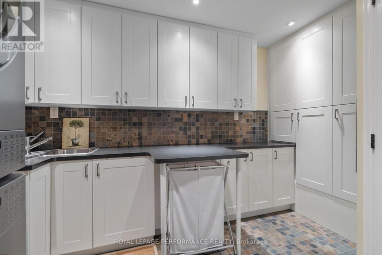 28939839/11-marlowe-crescent/ottawa-east/ottawa/ontario/K1S1H3_39