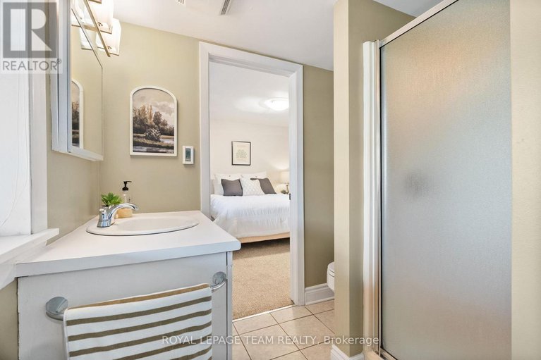28820217/5409-riverside-crescent/manotick-long-island-nicholls-island/ottawa/ontario/K4M1H1_41