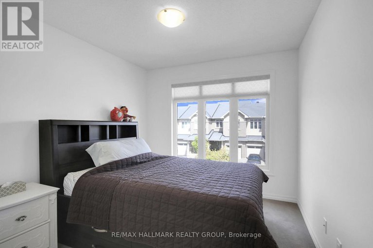 29049406/117-overberg-way/emerald-meadowstrailwest/ottawa/ontario/K2S0V9_35