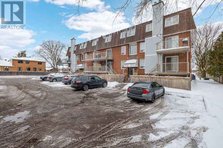 29242070/f-3070-councillors-way/blossom-parkleitrim/ottawa/ontario/K1T2S6_36