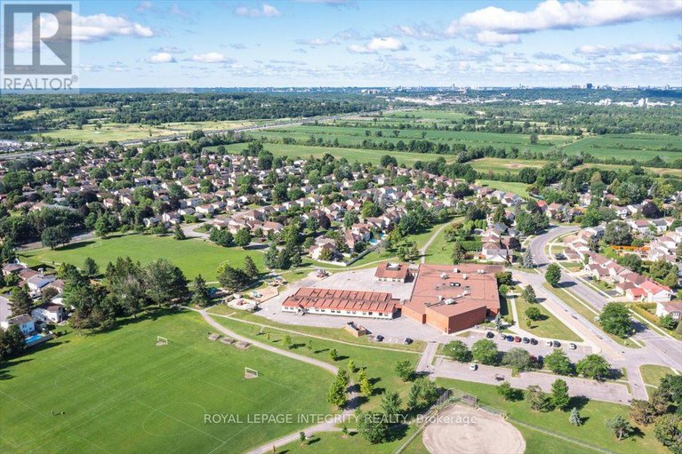28632317/1097-moselle-crescent/convent-glen/ottawa/ontario/K1C2S8_42