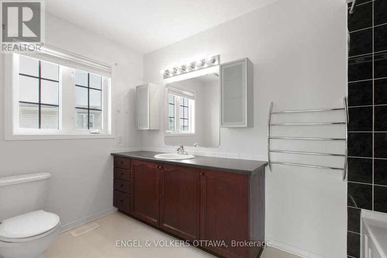 29194786/14-gatesbury-street/longfields/ottawa/ontario/K2J4X5_33