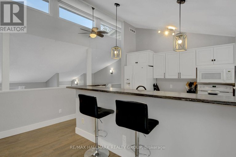 29496825/131-delaney-drive/huntley-ward-south-west/ottawa/ontario/K0A1L0_8