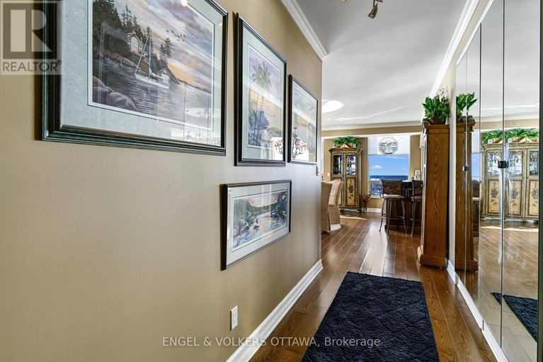 29337561/1802-15-st-andrew-street/brockville/brockville/ontario/K6V0B8_10