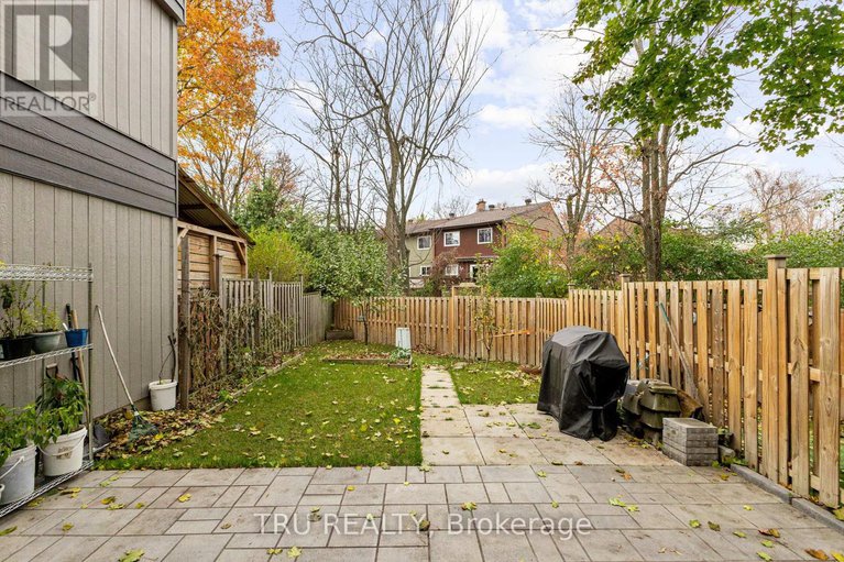 29068973/37-24-compata-way/blackburn-hamlet-south/ottawa/ontario/K1B4W9_35