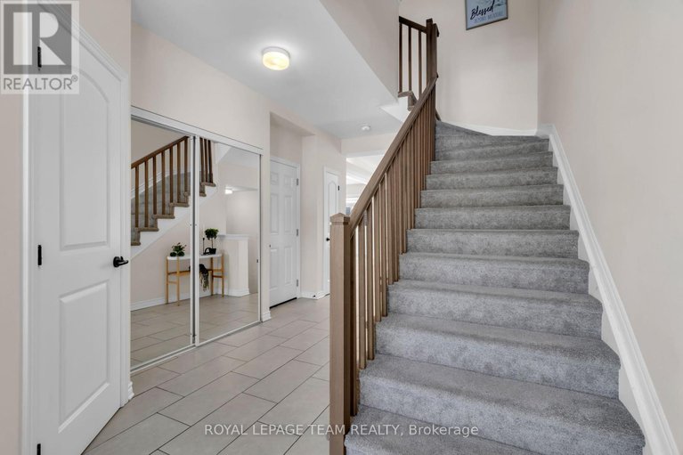 28395434/906-nokomis-place/half-moon-bay/ottawa/ontario/K2J6T2_4