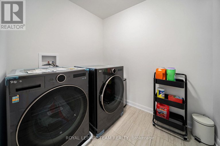 28520739/189-lynn-coulter-street/half-moon-bay/ottawa/ontario/K2J7B9_28