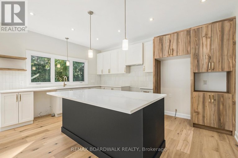 29490951/1035-chablis-crescent/embrun/russell/ontario/K0A1W0_4