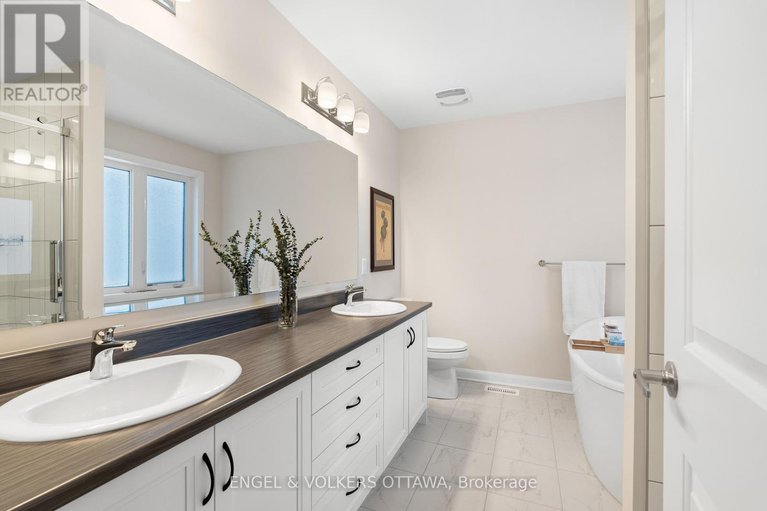 28163519/2053-wanderer-avenue/mahogany-community/ottawa/ontario/K4M0X1_23