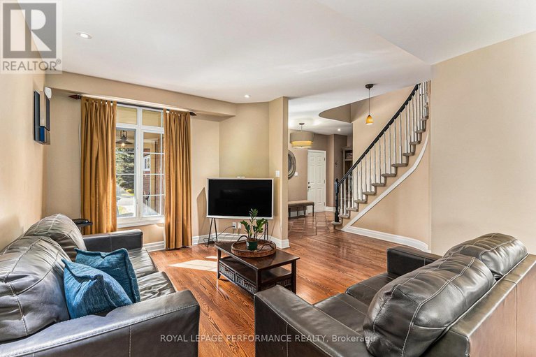 29043971/1386-chicory-place/carson-grove/ottawa/ontario/K1J1E7_10