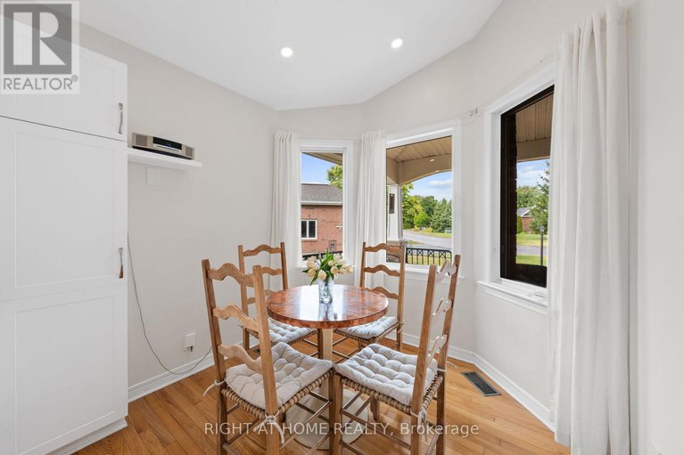 28837852/58-amberlakes-drive/stittsville-central/ottawa/ontario/K2S2A2_14