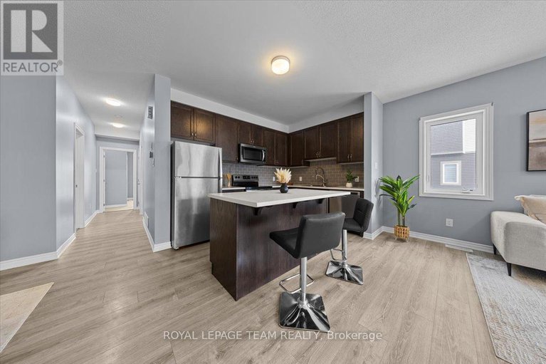 29243944/915-nautilus-private/emerald-meadowstrailwest/ottawa/ontario/K2V0S3_8