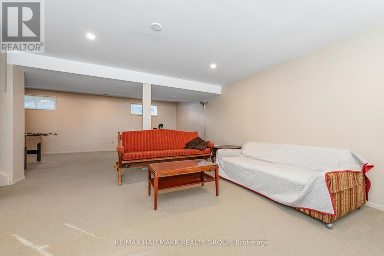 29331900/13-trotting-way/bridlewood/ottawa/ontario/K2M1B3_41