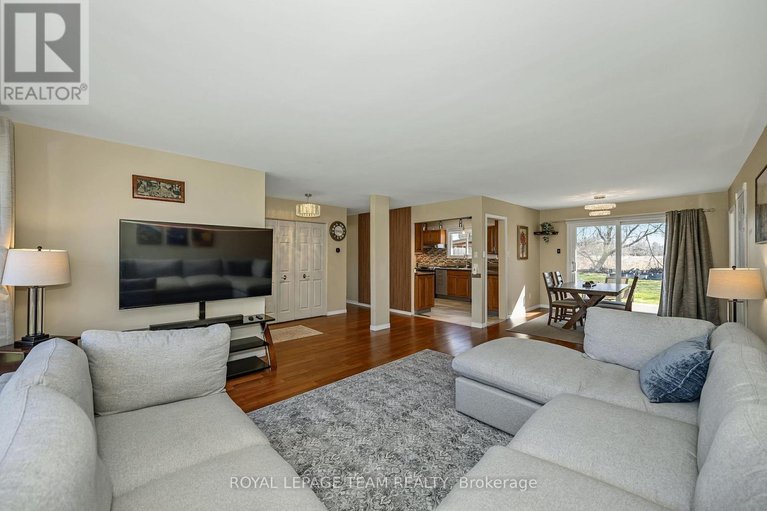 29660167/1923-joanisse-road/clarencerockland-twp/clarence-rockland/ontario/K0A2A0_6