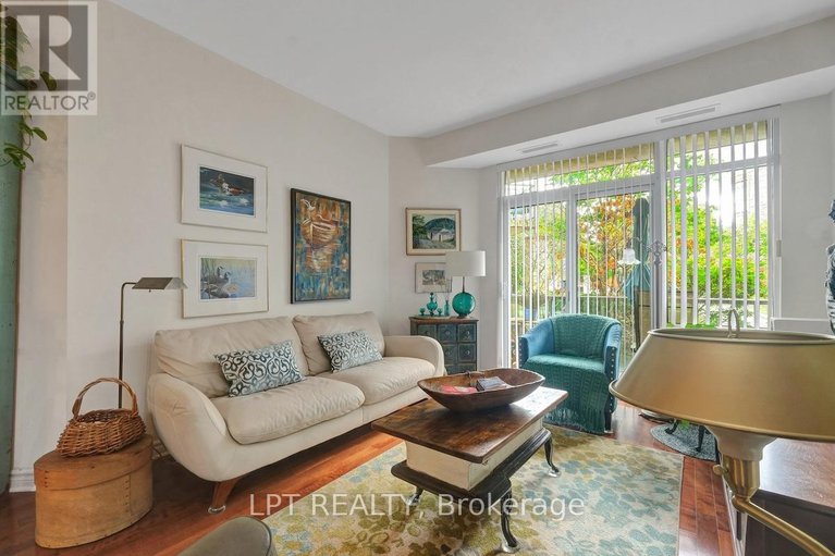 28929558/102-205-bolton-street/lower-townbyward-market/ottawa/ontario/K1N1K7_20