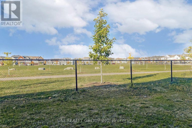 28953917/324-canadensis-lane/half-moon-bay/ottawa/ontario/K2J6X8_17