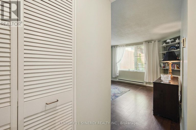 28530021/104-295-gilmour-street/ottawa-centre/ottawa/ontario/K2P0P7_10