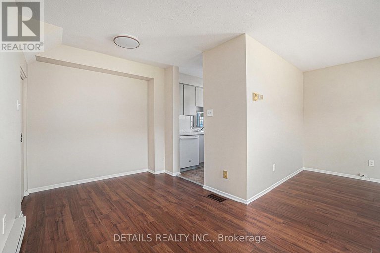 28238202/5d-forester-crescent/westcliffe-estates/ottawa/ontario/K2H8Y1_11