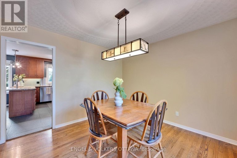 28941289/5233-mclean-crescent/manotick-long-island-nicholls-island/ottawa/ontario/K4M1G1_16