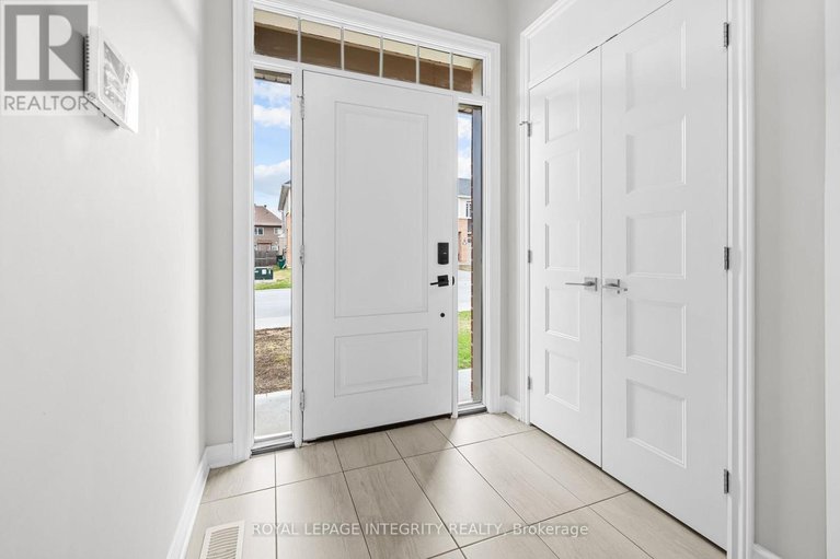 29642319/821-indica-street/stittsville-north/ottawa/ontario/K2S2J8_3