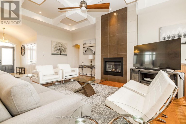 28998617/270-west-lake-circle/huntley-ward-south-east/ottawa/ontario/K0A1L0_13