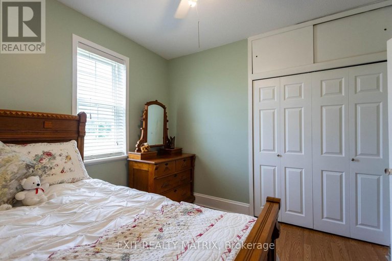28874939/1467-wade-road/russell-twp/russell/ontario/K4R1E5_23