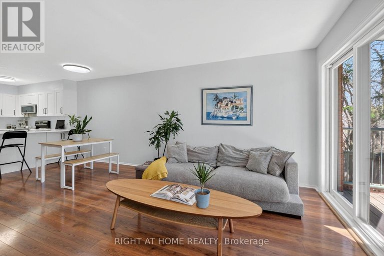 29676442/43-crispin-private/manor-park/ottawa/ontario/K1K2T7_14