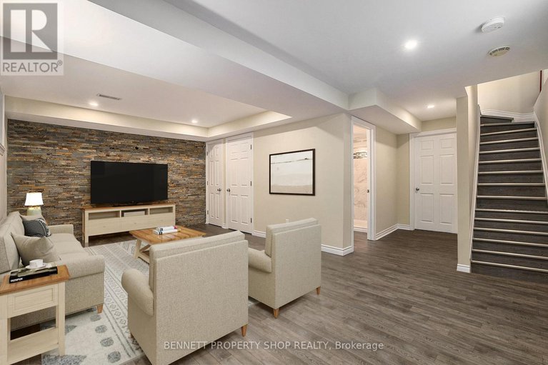 28082765/107-bandelier-way/stittsville-north/ottawa/ontario/K2S0C3_16