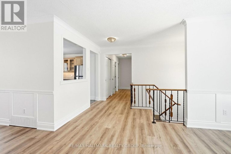 29419869/145-larkin-drive/pheasant-run/ottawa/ontario/K2J1J1_5