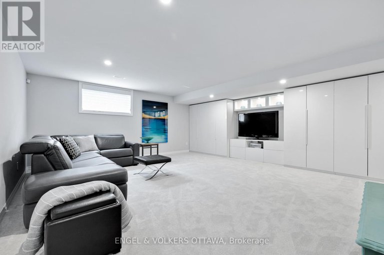 28377095/624-mikinak-road/cfb-rockcliffe-and-area/ottawa/ontario/K1K3X7_36