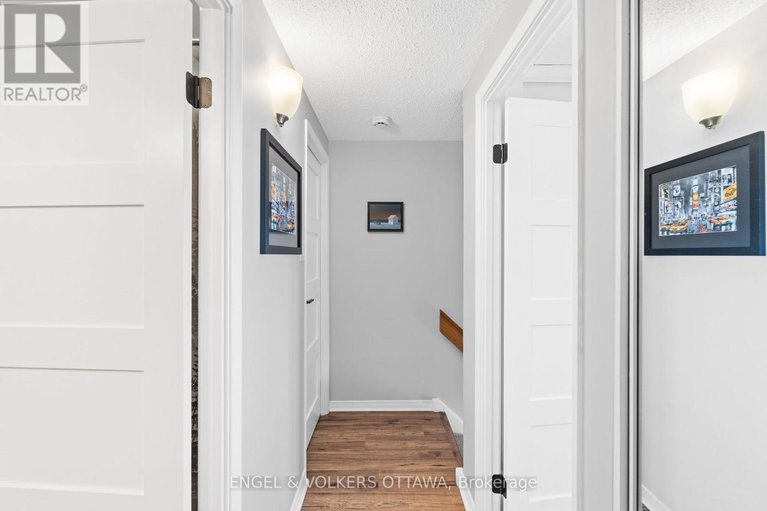 29320803/212-12-terrace-drive/westcliffe-estates/ottawa/ontario/K2H9J3_27