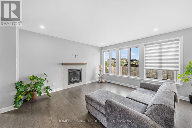 28815474/896-sendero-way/remainder-of-stittsville-area/ottawa/ontario/K2S2W8_18