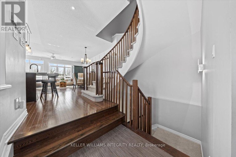 28491070/381-cooks-mill-crescent/riverside-south/ottawa/ontario/K1V2N2_4