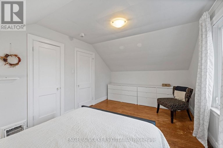 29608373/18-clarendon-avenue/ottawa-west/ottawa/ontario/K1Y0P2_28