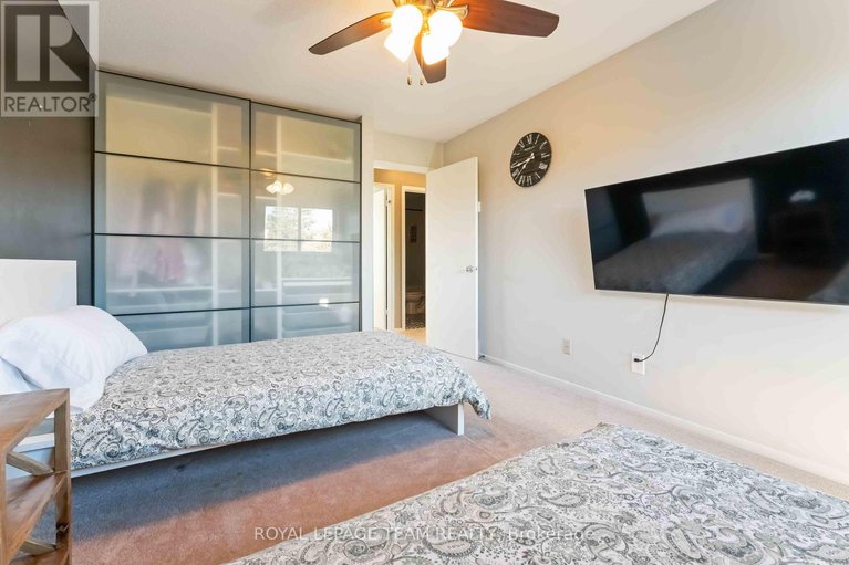 29049675/3-fulham-court/on-the-green/ottawa/ontario/K2J2L6_17