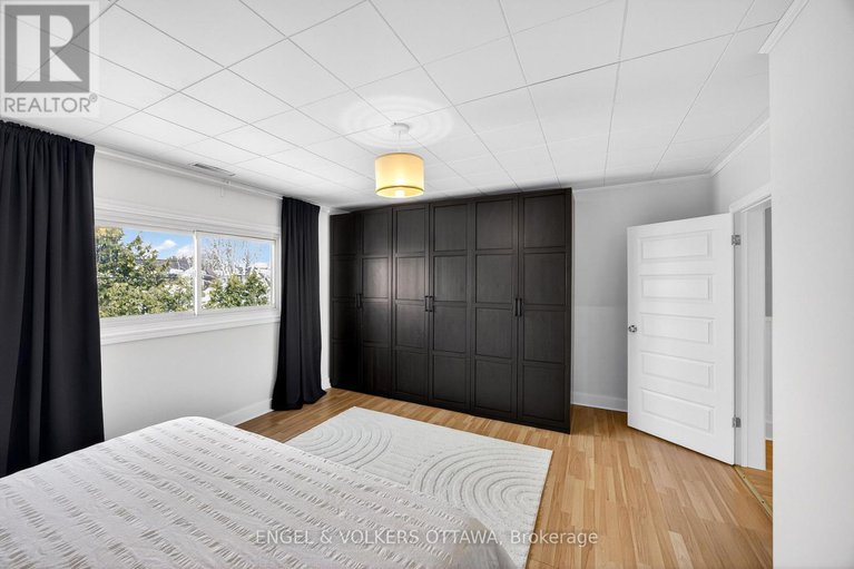 29378489/27-king-george-street/overbrook/ottawa/ontario/K1K1V6_26